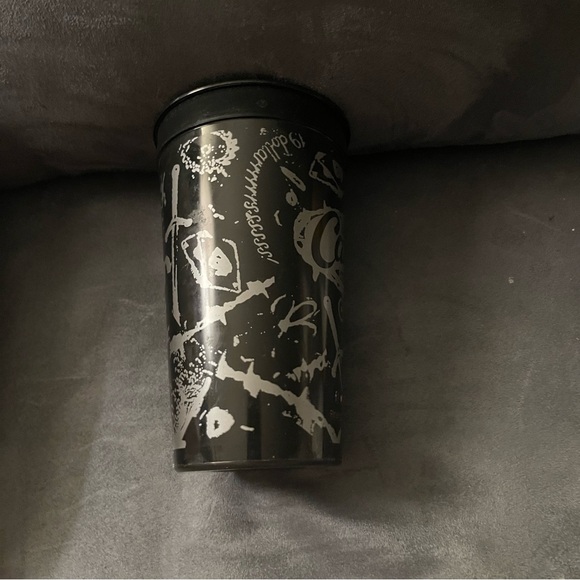 Raising canes x post Malone plastic cup - Picture 3 of 5